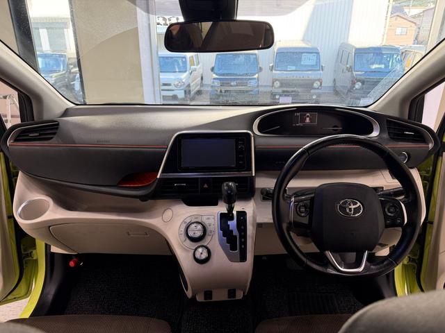 シエンタ ハイブリッドＧ　ナビ　バックカメラ　ＥＴＣ　両側電動スライドドア　ステリモ　３列シート　スマートキー　オートエアコン　アイドリングストップ　横滑り防止　シートヒーター（40枚目）