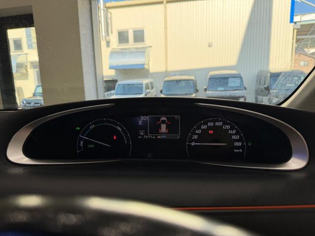 シエンタ ハイブリッドＧ　ナビ　バックカメラ　ＥＴＣ　両側電動スライドドア　ステリモ　３列シート　スマートキー　オートエアコン　アイドリングストップ　横滑り防止　シートヒーター（48枚目）