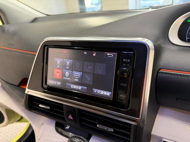 シエンタ ハイブリッドＧ　ナビ　バックカメラ　ＥＴＣ　両側電動スライドドア　ステリモ　３列シート　スマートキー　オートエアコン　アイドリングストップ　横滑り防止　シートヒーター（56枚目）