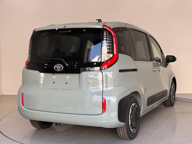 シエンタ ハイブリッドＺ　１０．５インチディスプレイオーディオ　全方位カメラ　アダプティブクルーズコントロール　ステリモ　両側電動スライドドア　パーキングセンサ―　ＥＴＣ　スマートキー（19枚目）