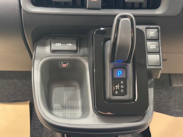 シエンタ ハイブリッドＺ　１０．５インチディスプレイオーディオ　全方位カメラ　アダプティブクルーズコントロール　ステリモ　両側電動スライドドア　パーキングセンサ―　ＥＴＣ　スマートキー（54枚目）