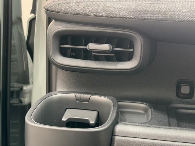 シエンタ ハイブリッドＺ　１０．５インチディスプレイオーディオ　全方位カメラ　アダプティブクルーズコントロール　ステリモ　両側電動スライドドア　パーキングセンサ―　ＥＴＣ　スマートキー（56枚目）