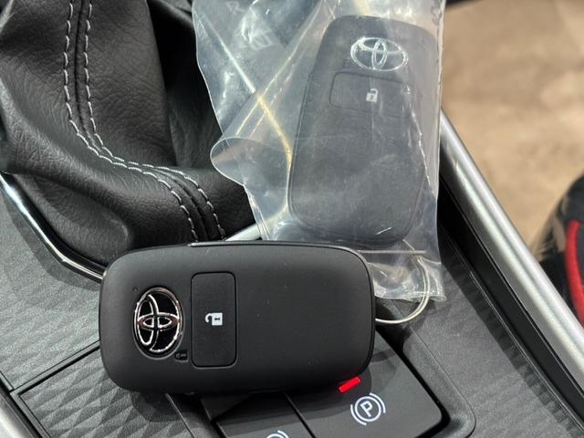 ライズ Ｚ　衝突被害軽減ブレーキ　パーキングセンサ―　バックカメラ　アダプティブクルーズコントロール　ステリモ　電子パーキング　ＵＳＢソケット　オートライト　スマートキー　フォグランプ　アルミホイール（57枚目）