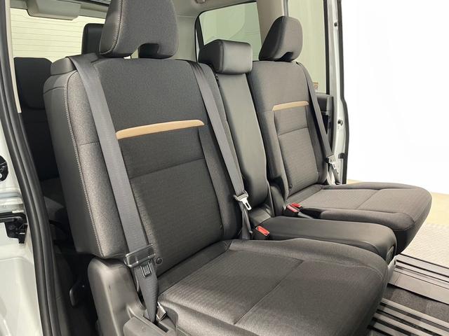 セレナ ｅ－パワー　ハイウェイスターＶ　２．３インチナビ　アラウンドビューモニター　ＥＴＣ　両側電動スライドドア　アダプティブクルーズコントロール　ステリモ　衝突被害軽減ブレーキ　パーキングセンサ―　３列シート　スマートキー（38枚目）