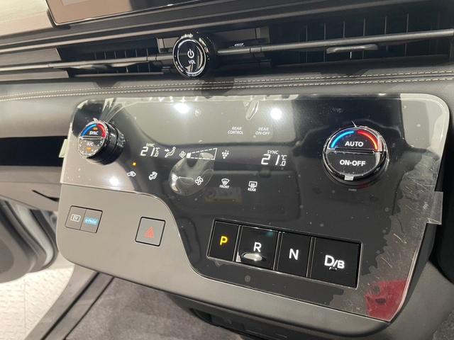 セレナ ｅ－パワー　ハイウェイスターＶ　２．３インチナビ　アラウンドビューモニター　ＥＴＣ　両側電動スライドドア　アダプティブクルーズコントロール　ステリモ　衝突被害軽減ブレーキ　パーキングセンサ―　３列シート　スマートキー（63枚目）