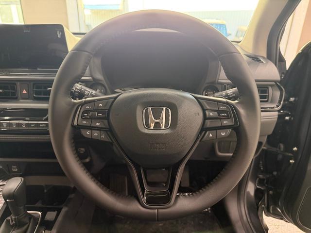 WR-V Z ブラックスタイル ホンダセンシング バックカメラ アダプティブクルーズコントロール ステリモ フロントフォグランプ アルミホイール アイドリングストップ パーキングセンサ― スマートキー(39枚目)