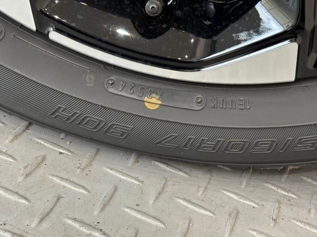 ライズ Ｚ　衝突被害軽減ブレーキ　パーキングセンサ―　バックカメラ　アダプティブクルーズコントロール　ステリモ　電子パーキング　ＵＳＢソケット　オートライト　スマートキー　フォグランプ　アルミホイール（13枚目）