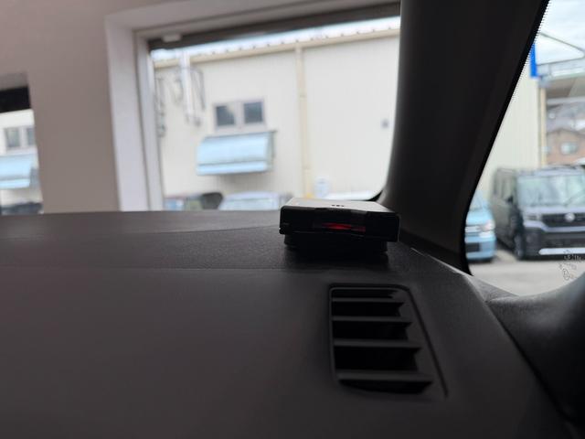 セレナ ハイウェイスターＶ　ドライブレコーダー　バックカメラ　ナビ　オートクルーズコントロール　両側電動スライドドア　オートマチックハイビーム　オートライト　スマートキー　アイドリングストップ　電動格納ミラー　３列シート　ＣＶＴ（40枚目）