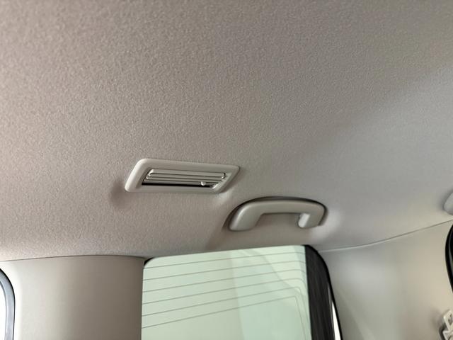 セレナ ハイウェイスターＶ　ドライブレコーダー　バックカメラ　ナビ　オートクルーズコントロール　両側電動スライドドア　オートマチックハイビーム　オートライト　スマートキー　アイドリングストップ　電動格納ミラー　３列シート　ＣＶＴ（41枚目）