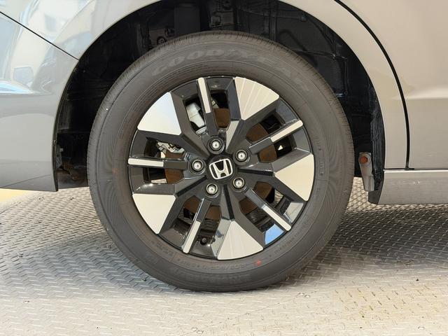 ステップワゴン エアー　ドライブレコーダー　クリアランスソナー　オートクルーズコントロール　レーンアシスト　衝突被害軽減システム　両側電動スライドドア　オートライト　ＬＥＤヘッドランプ　スマートキー　アイドリングストップ（20枚目）