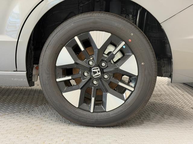 ステップワゴン エアー　ドライブレコーダー　クリアランスソナー　オートクルーズコントロール　レーンアシスト　衝突被害軽減システム　両側電動スライドドア　オートライト　ＬＥＤヘッドランプ　スマートキー　アイドリングストップ（35枚目）