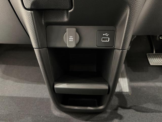 ステップワゴン エアー　ドライブレコーダー　クリアランスソナー　オートクルーズコントロール　レーンアシスト　衝突被害軽減システム　両側電動スライドドア　オートライト　ＬＥＤヘッドランプ　スマートキー　アイドリングストップ（48枚目）