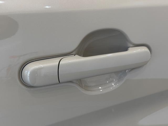 ソリオ Ｇ　ドライブレコーダー　ＥＴＣ　バックカメラ　ナビ　ＴＶ　クリアランスソナー　レーンアシスト　衝突被害軽減システム　両側スライドドア　オートライト　スマートキー　電動格納ミラー　フルフラット（29枚目）