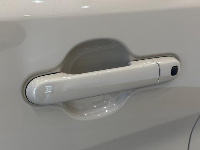 ソリオ Ｇ　ドライブレコーダー　ＥＴＣ　バックカメラ　ナビ　ＴＶ　クリアランスソナー　レーンアシスト　衝突被害軽減システム　両側スライドドア　オートライト　スマートキー　電動格納ミラー　フルフラット（32枚目）