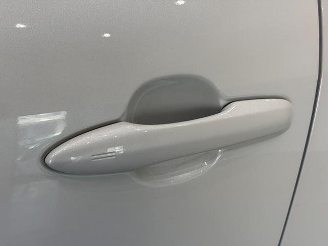 ヤリスクロス Ｇ　ドライブレコーダー　ＥＴＣ　バックカメラ　オートクルーズコントロール　レーンアシスト　衝突被害軽減システム　ナビ　ＴＶ　オートマチックハイビーム　オートライト　アルミホイール　スマートキー（31枚目）