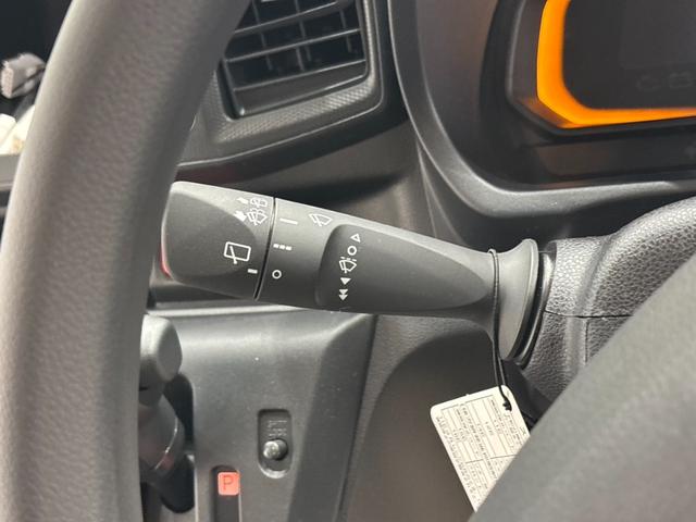 ミライース Ｌ　ＳＡＩＩＩ　クリアランスソナー　衝突被害軽減システム　オートマチックハイビーム　オートライト　キーレスエントリー　アイドリングストップ　ＣＶＴ　盗難防止システム　ＡＢＳ　ＥＳＣ　衝突安全ボディ　エアコン（7枚目）