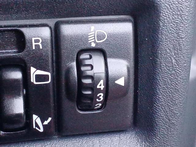 ＡＺオフロード ４ＷＤ　ＸＣ　保証書／社外　ナビ／ＡＢＳ／ワンセグＴＶ／ルーフレール／衝突安全ボディ／アルミホイール　純正　１６インチ／パワーウインドウ／キーレスエントリー／パワーステアリング／マニュアルエアコン／ユーザー買取車（18枚目）