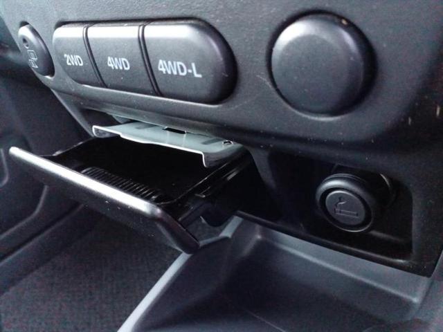 ＡＺオフロード ４ＷＤ　ＸＣ　保証書／社外　ナビ／ＡＢＳ／ワンセグＴＶ／ルーフレール／衝突安全ボディ／アルミホイール　純正　１６インチ／パワーウインドウ／キーレスエントリー／パワーステアリング／マニュアルエアコン／ユーザー買取車（31枚目）