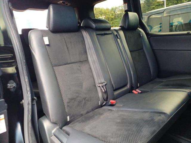 ヴォクシー ＺＳキラメキ３　新品タイヤ／保証書／社外　９インチ　ＳＤナビ／フリップダウンモニター　社外　９インチ／トヨタセーフティセンス／両側電動スライドドア／車線逸脱防止支援システム／ヘッドランプ　ＬＥＤ　衝突被害軽減システム（5枚目）