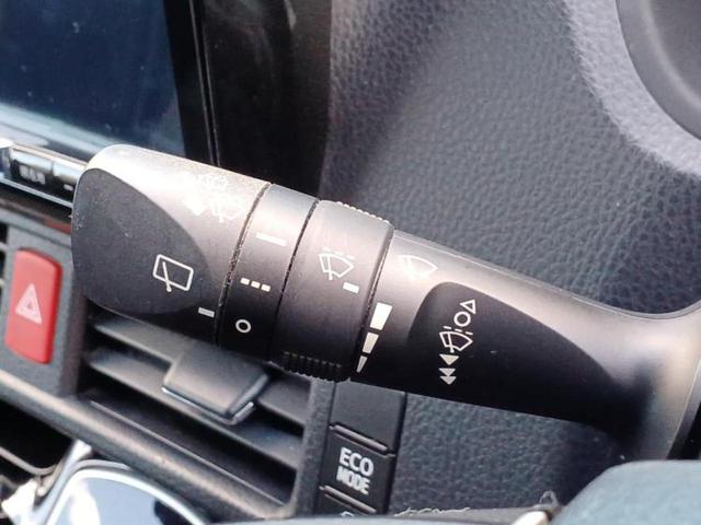 ヴォクシー ＺＳキラメキ３　新品タイヤ／保証書／社外　９インチ　ＳＤナビ／フリップダウンモニター　社外　９インチ／トヨタセーフティセンス／両側電動スライドドア／車線逸脱防止支援システム／ヘッドランプ　ＬＥＤ　衝突被害軽減システム（15枚目）