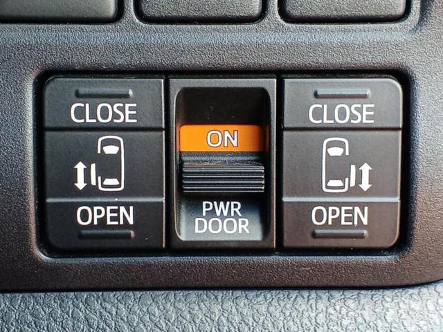 ヴォクシー ＺＳキラメキ３　新品タイヤ／保証書／社外　９インチ　ＳＤナビ／フリップダウンモニター　社外　９インチ／トヨタセーフティセンス／両側電動スライドドア／車線逸脱防止支援システム／ヘッドランプ　ＬＥＤ　衝突被害軽減システム（18枚目）