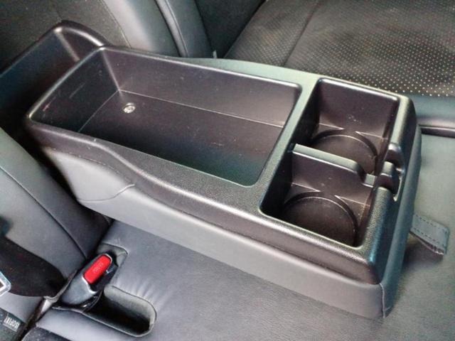 ヴォクシー ＺＳキラメキ３　新品タイヤ／保証書／社外　９インチ　ＳＤナビ／フリップダウンモニター　社外　９インチ／トヨタセーフティセンス／両側電動スライドドア／車線逸脱防止支援システム／ヘッドランプ　ＬＥＤ　衝突被害軽減システム（37枚目）