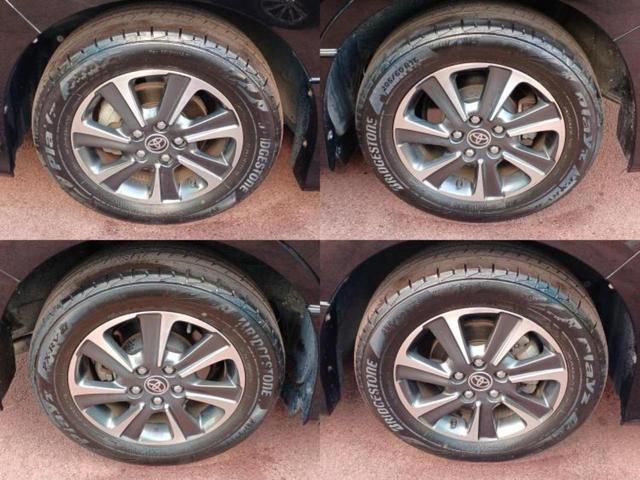 ヴォクシー ＺＳキラメキ３　新品タイヤ／保証書／社外　９インチ　ＳＤナビ／フリップダウンモニター　社外　９インチ／トヨタセーフティセンス／両側電動スライドドア／車線逸脱防止支援システム／ヘッドランプ　ＬＥＤ　衝突被害軽減システム（47枚目）