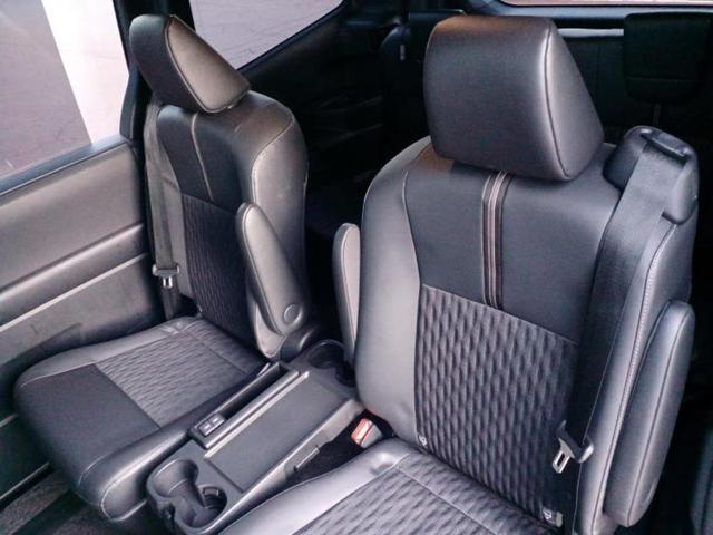 ノア Ｓ－Ｚ　保証書／ディスプレイオーディオ＋ナビ１０インチ／トヨタセーフティセンス／両側電動スライドドア／シートヒーター　前席／車線逸脱防止支援システム／ドライブレコーダー　前後／ヘッドランプ　ＬＥＤ　ＤＶＤ再生（8枚目）