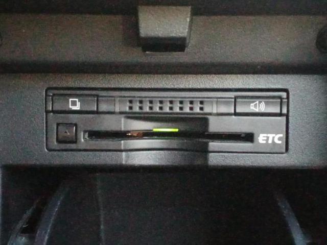 アルファード Ｓ　Ａパッケージ　新品タイヤ／保証書／純正　９インチ　ＳＤナビ／フリップダウンモニター　純正　１１インチ／衝突安全装置／両側電動スライドドア／ヘッドランプ　ＬＥＤ／ＵＳＢジャック／Ｂｌｕｅｔｏｏｔｈ接続／ＥＴＣ（18枚目）