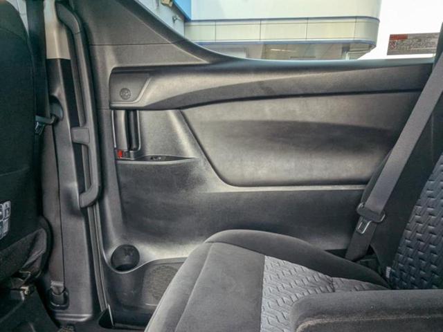 アルファード Ｓ　Ａパッケージ　新品タイヤ／保証書／純正　９インチ　ＳＤナビ／フリップダウンモニター　純正　１１インチ／衝突安全装置／両側電動スライドドア／ヘッドランプ　ＬＥＤ／ＵＳＢジャック／Ｂｌｕｅｔｏｏｔｈ接続／ＥＴＣ（24枚目）