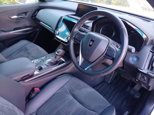 クラウンハイブリッド RSアドバンス 保証書/純正 8インチ SDナビ/トヨタセーフティセンス/シートヒーター 前席/車線逸脱防止支援システム/ヘッドランプ LED/USBジャック/Bluetooth接続/ETC/EBD付ABS(4枚目)