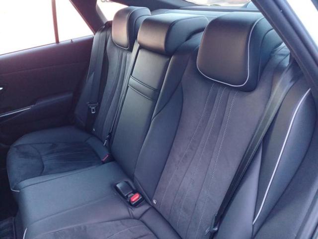 クラウンハイブリッド RSアドバンス 保証書/純正 8インチ SDナビ/トヨタセーフティセンス/シートヒーター 前席/車線逸脱防止支援システム/ヘッドランプ LED/USBジャック/Bluetooth接続/ETC/EBD付ABS(7枚目)