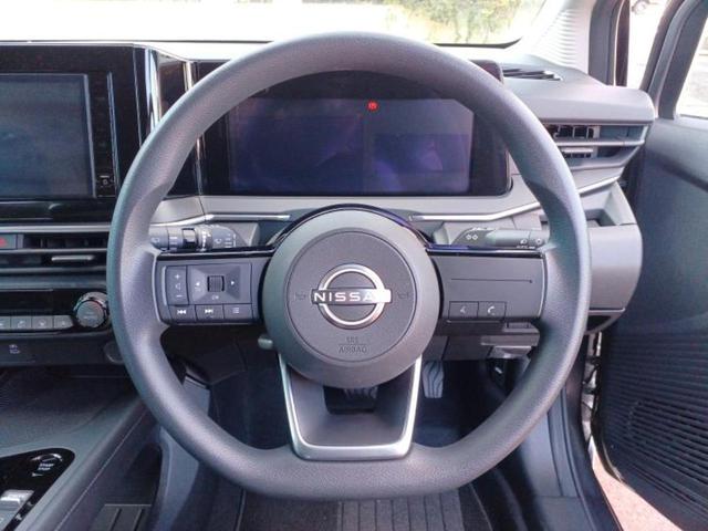 ノート Ｘ　保証書／純正　９インチ　メモリーナビ／エマージェンシーブレーキ／車線逸脱防止支援システム／ヘッドランプ　ＬＥＤ／ＵＳＢジャック／Ｂｌｕｅｔｏｏｔｈ接続／ＥＢＤ付ＡＢＳ／横滑り防止装置　バックカメラ（13枚目）