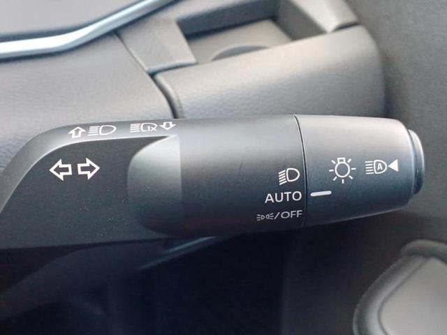 ノート Ｘ　保証書／純正　９インチ　メモリーナビ／エマージェンシーブレーキ／車線逸脱防止支援システム／ヘッドランプ　ＬＥＤ／ＵＳＢジャック／Ｂｌｕｅｔｏｏｔｈ接続／ＥＢＤ付ＡＢＳ／横滑り防止装置　バックカメラ（14枚目）