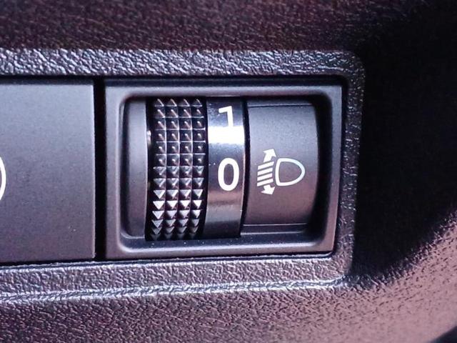 ノート Ｘ　保証書／純正　９インチ　メモリーナビ／エマージェンシーブレーキ／車線逸脱防止支援システム／ヘッドランプ　ＬＥＤ／ＵＳＢジャック／Ｂｌｕｅｔｏｏｔｈ接続／ＥＢＤ付ＡＢＳ／横滑り防止装置　バックカメラ（24枚目）