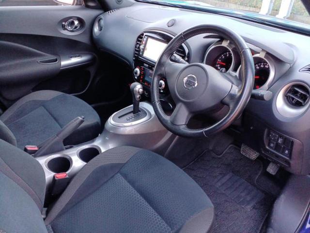 ジューク １５ＲＸ　新品タイヤ／保証書／純正　ＳＤナビ／アラウンドビューモニター／ドライブレコーダー　前後／ヘッドランプ　ＨＩＤ／Ｂｌｕｅｔｏｏｔｈ接続／ＥＴＣ／ＥＢＤ付ＡＢＳ／横滑り防止装置／フルセグＴＶ／ＤＶＤ（4枚目）