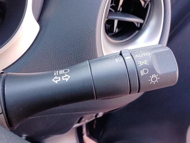 ジューク １５ＲＸ　新品タイヤ／保証書／純正　ＳＤナビ／アラウンドビューモニター／ドライブレコーダー　前後／ヘッドランプ　ＨＩＤ／Ｂｌｕｅｔｏｏｔｈ接続／ＥＴＣ／ＥＢＤ付ＡＢＳ／横滑り防止装置／フルセグＴＶ／ＤＶＤ（14枚目）