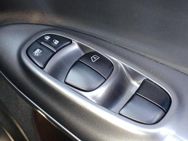 ジューク １５ＲＸ　新品タイヤ／保証書／純正　ＳＤナビ／アラウンドビューモニター／ドライブレコーダー　前後／ヘッドランプ　ＨＩＤ／Ｂｌｕｅｔｏｏｔｈ接続／ＥＴＣ／ＥＢＤ付ＡＢＳ／横滑り防止装置／フルセグＴＶ／ＤＶＤ（28枚目）