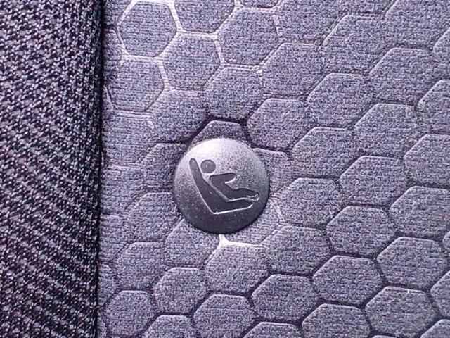 ジューク １５ＲＸ　新品タイヤ／保証書／純正　ＳＤナビ／アラウンドビューモニター／ドライブレコーダー　前後／ヘッドランプ　ＨＩＤ／Ｂｌｕｅｔｏｏｔｈ接続／ＥＴＣ／ＥＢＤ付ＡＢＳ／横滑り防止装置／フルセグＴＶ／ＤＶＤ（37枚目）