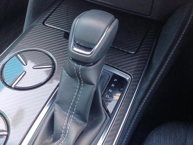 クラウン ＲＳ　保証書／純正　８インチ　ＳＤナビ／トヨタセーフティセンス／車線逸脱防止支援システム／ヘッドランプ　ＬＥＤ／Ｂｌｕｅｔｏｏｔｈ接続／ＥＴＣ／ＥＢＤ付ＡＢＳ／横滑り防止装置／アイドリングストップ（16枚目）