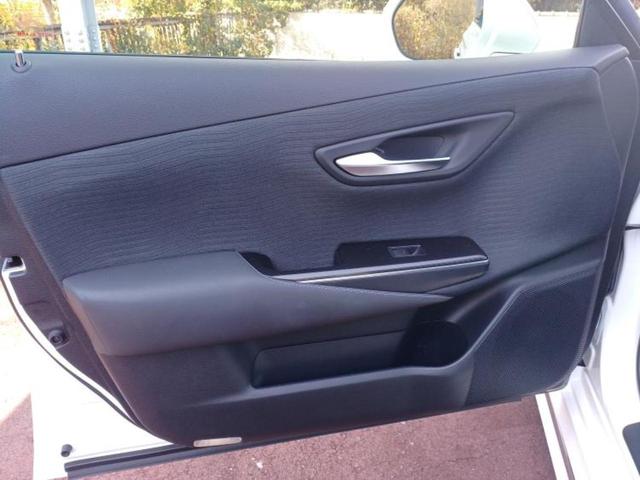 クラウン ＲＳ　保証書／純正　８インチ　ＳＤナビ／トヨタセーフティセンス／車線逸脱防止支援システム／ヘッドランプ　ＬＥＤ／Ｂｌｕｅｔｏｏｔｈ接続／ＥＴＣ／ＥＢＤ付ＡＢＳ／横滑り防止装置／アイドリングストップ（20枚目）