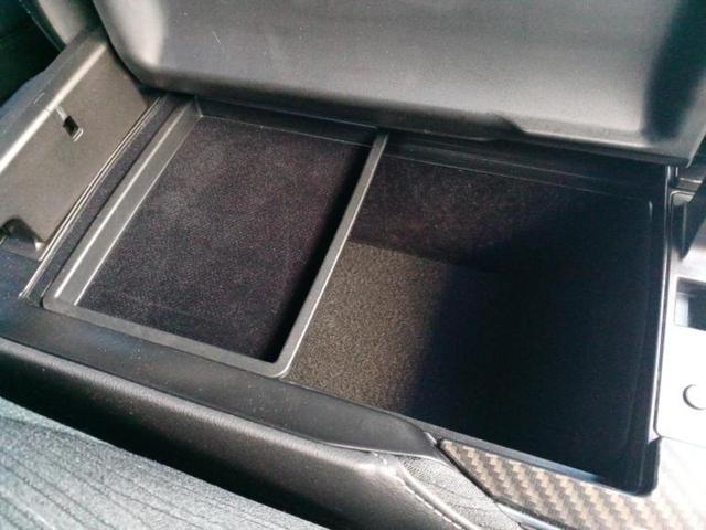 クラウン ＲＳ　保証書／純正　８インチ　ＳＤナビ／トヨタセーフティセンス／車線逸脱防止支援システム／ヘッドランプ　ＬＥＤ／Ｂｌｕｅｔｏｏｔｈ接続／ＥＴＣ／ＥＢＤ付ＡＢＳ／横滑り防止装置／アイドリングストップ（28枚目）