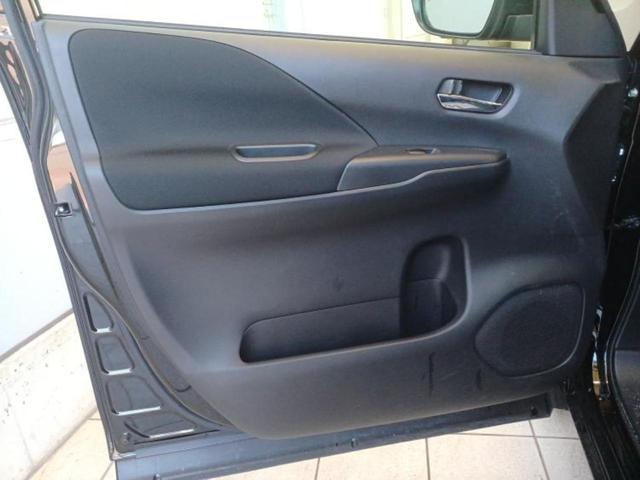 セレナ ｅパワーハイウェイスターＶ　保証書／純正　１０インチ　ＳＤナビ／インテリジェントルームミラー／エマージェンシーブレーキ／両側電動スライドドア／アラウンドビューモニター／車線逸脱防止支援システム／プロパイロット　全周囲カメラ（23枚目）