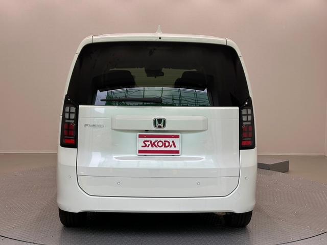 フリード エアー　バックカメラ　サイドエアバック　フルＬＥＤヘッドライト　両側パワースライドドア　電子制御パーキングブレーキ　オートブレーキホールド　１５インチスチールホール　７インチＴＦＴ液晶メーター（22枚目）