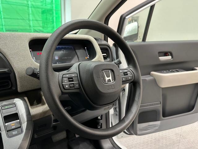 フリード エアー　バックカメラ　サイドエアバック　フルＬＥＤヘッドライト　両側パワースライドドア　電子制御パーキングブレーキ　オートブレーキホールド　１５インチスチールホール　７インチＴＦＴ液晶メーター（43枚目）