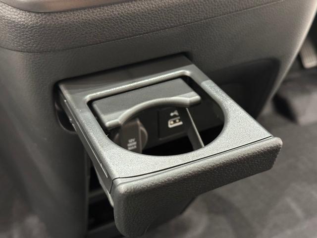 フリード エアー　ホンダセンシング　バックカメラ　サイドエアバック　フルＬＥＤヘッドライト　両側パワースライドドア　電子制御パーキングブレーキ　オートブレーキホールド　１５インチスチールホール　７インチ液晶メーター（47枚目）