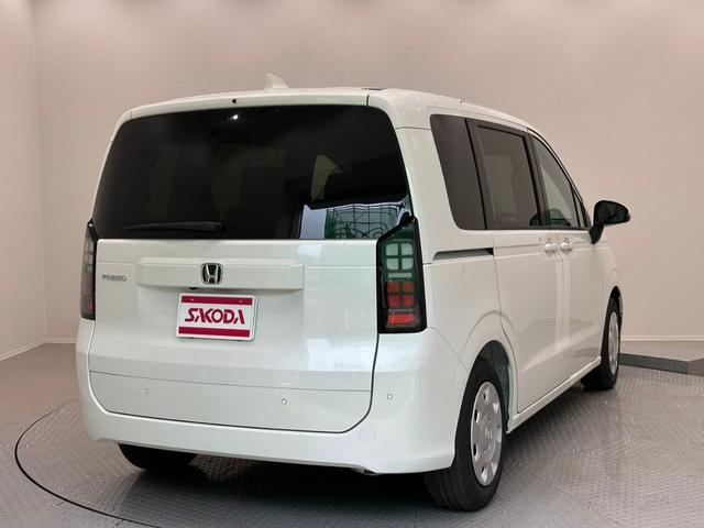 フリード エアー　ホンダセンシングバックカメラ　サイドエアバック　フルＬＥＤヘッドライト　両側パワースライドドア　電子制御パーキングブレーキ　オートブレーキホールド　１５インチスチールホール　７インチＴＦＴ液晶メーター（19枚目）