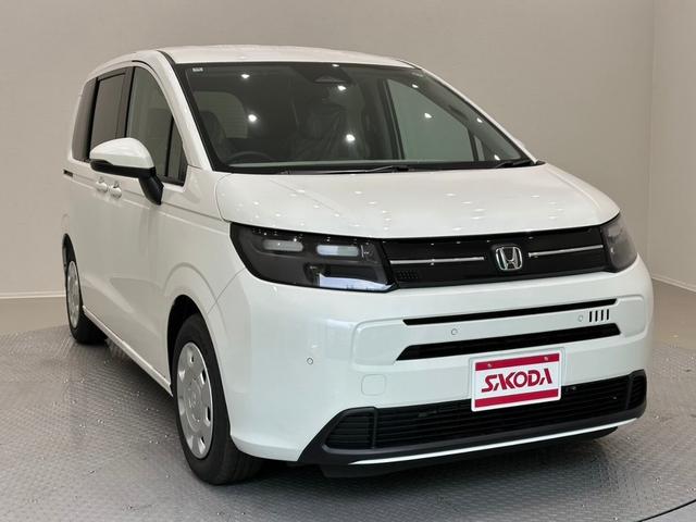 フリード エアー　ホンダセンシングバックカメラ　サイドエアバック　フルＬＥＤヘッドライト　両側パワースライドドア　電子制御パーキングブレーキ　オートブレーキホールド　１５インチスチールホール　７インチＴＦＴ液晶メーター（23枚目）