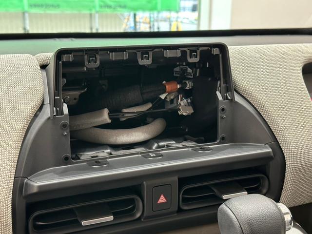 フリード エアー　ホンダセンシングバックカメラ　サイドエアバック　フルＬＥＤヘッドライト　両側パワースライドドア　電子制御パーキングブレーキ　オートブレーキホールド　１５インチスチールホール　７インチＴＦＴ液晶メーター（42枚目）