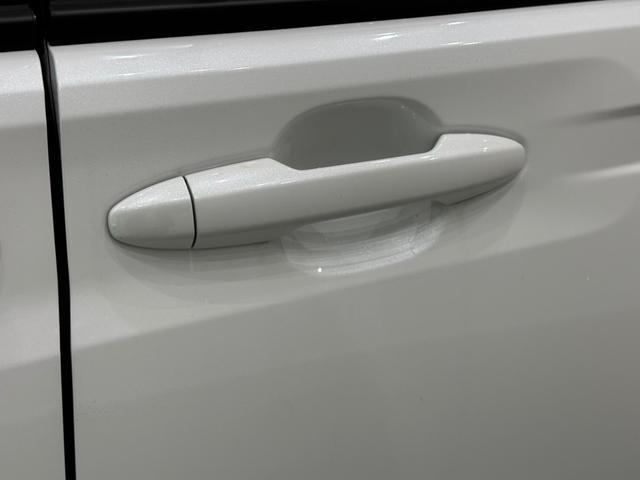 フリード エアー　ホンダセンシング　バックカメラ　サイドエアバック　フルＬＥＤヘッドライト　両側パワースライドドア　電子制御パーキングブレーキ　オートブレーキホールド　１５インチスチールホール　７インチ液晶メーター（13枚目）